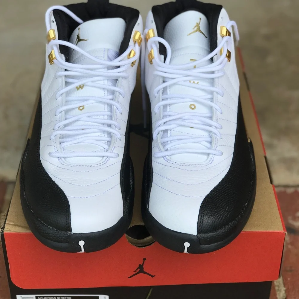Air Jordan Retro 12 Royalty Taxi Size 11.5